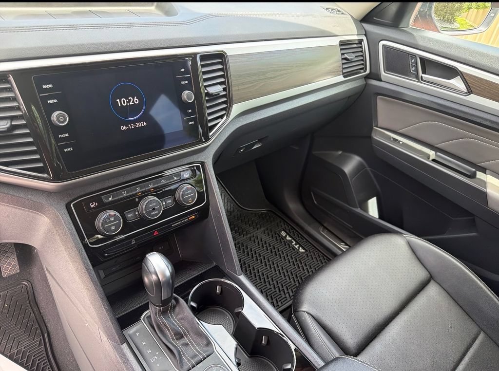 Used 2023 Volkswagen Atlas SE w/ Black Wheel Package AWD/4WD image 18
