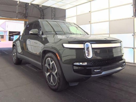 Used 2022 Rivian R1T Adventure image 4