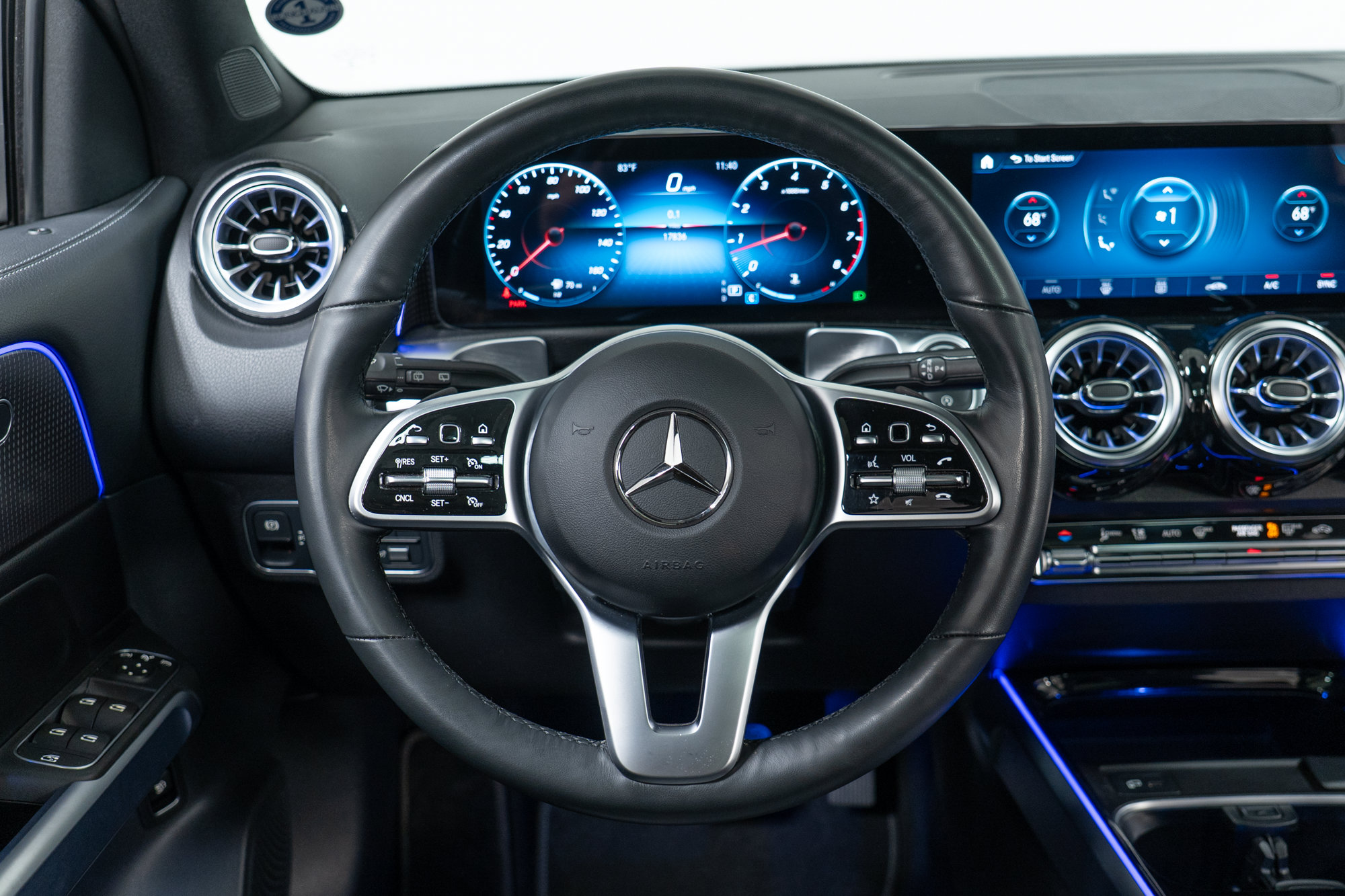 Used 2022 Mercedes-Benz GLB 250 4MATIC image 17