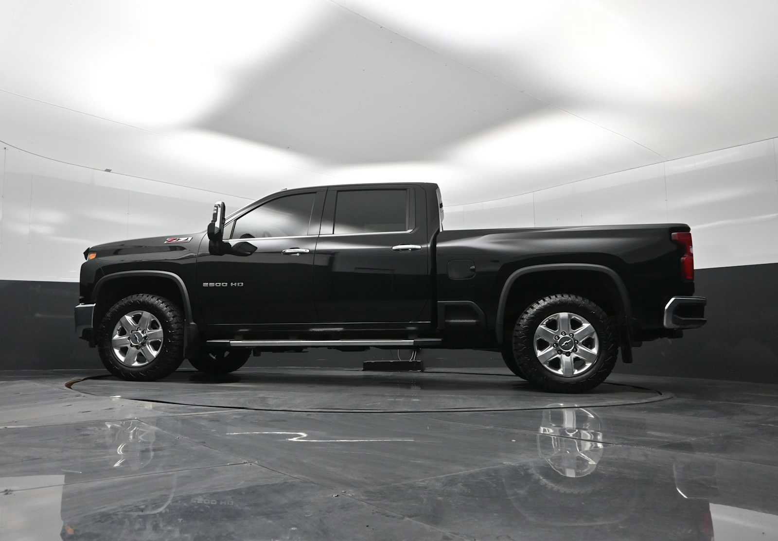 Used 2020 Chevrolet Silverado 2500 LTZ w/ LTZ Plus Package image 22