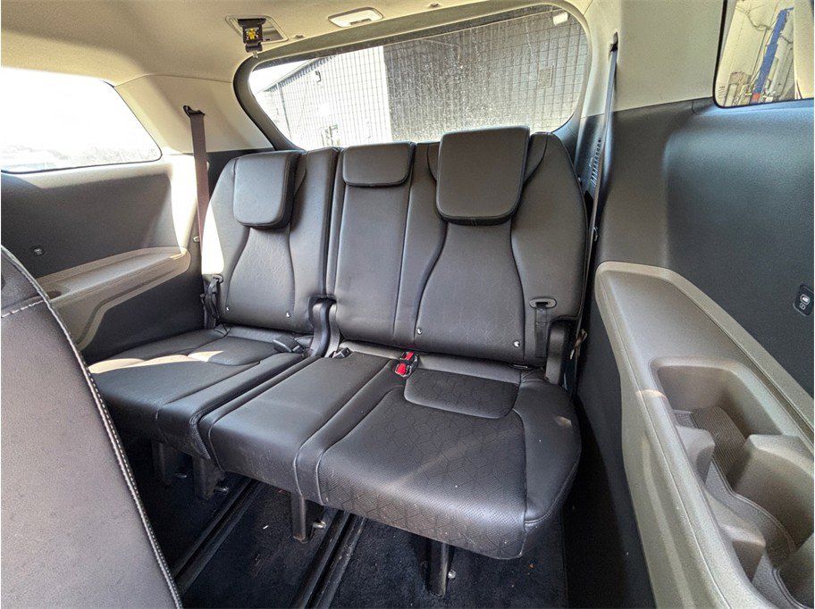 Used 2026 Kia Carnival LXS Hybrid FWD image 38
