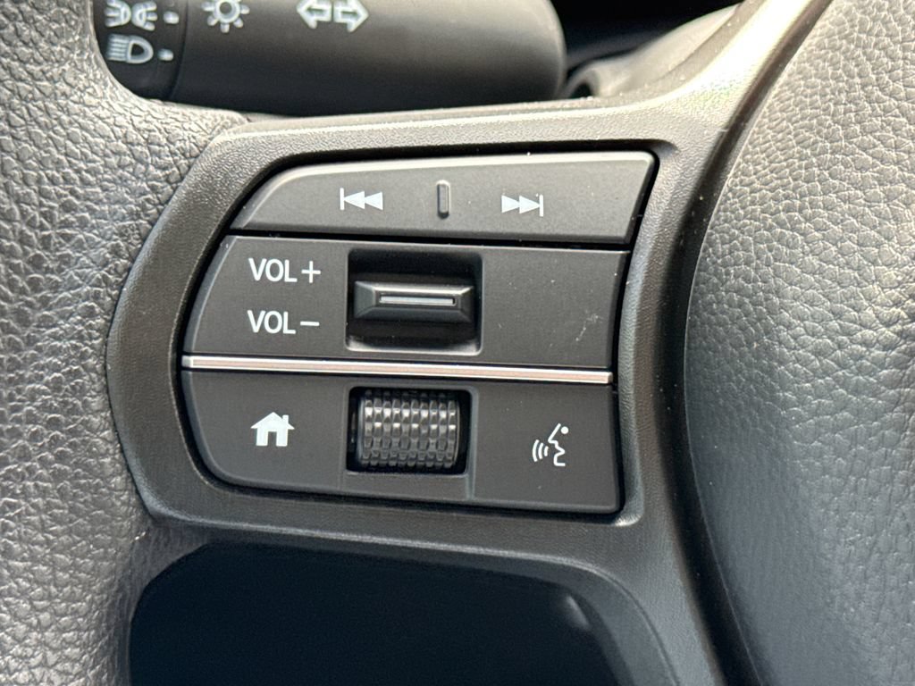 Certified 2026 Honda HR-V LX image 30