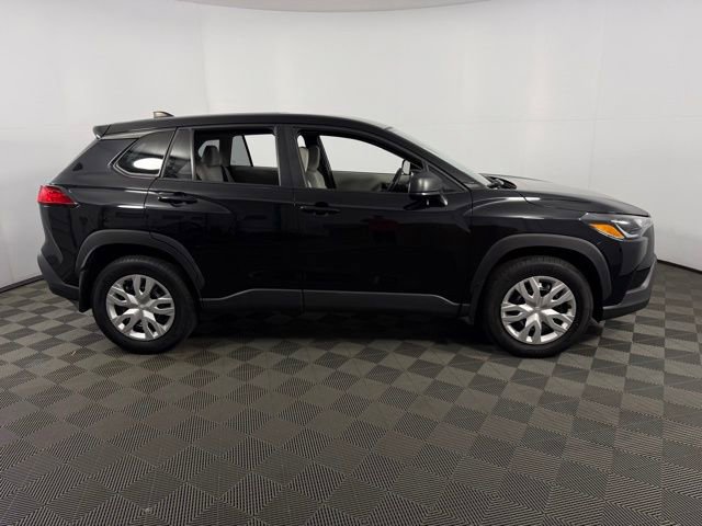 Used 2024 Toyota Corolla Cross L image 10