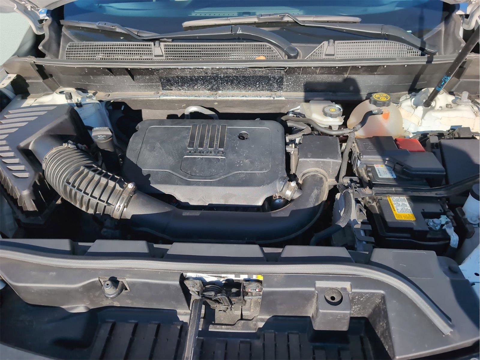 Used 2023 GMC Acadia SLT image 12