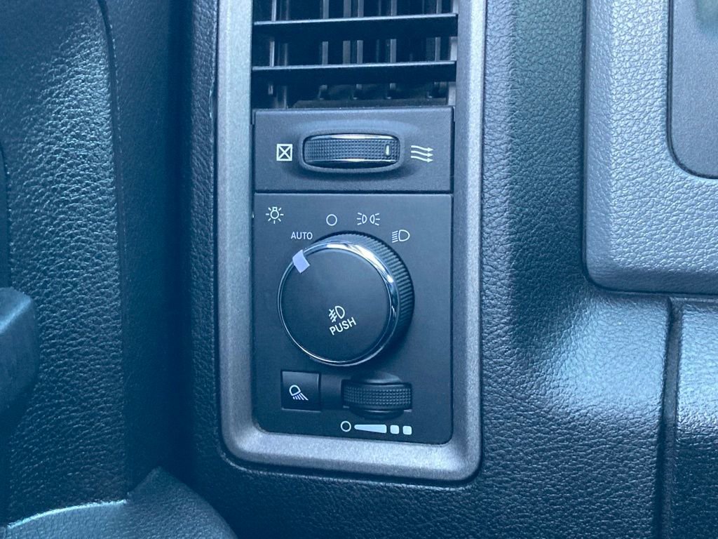 Used 2014 RAM 1500 Express w/ Black Ram 1500 Express Group image 12