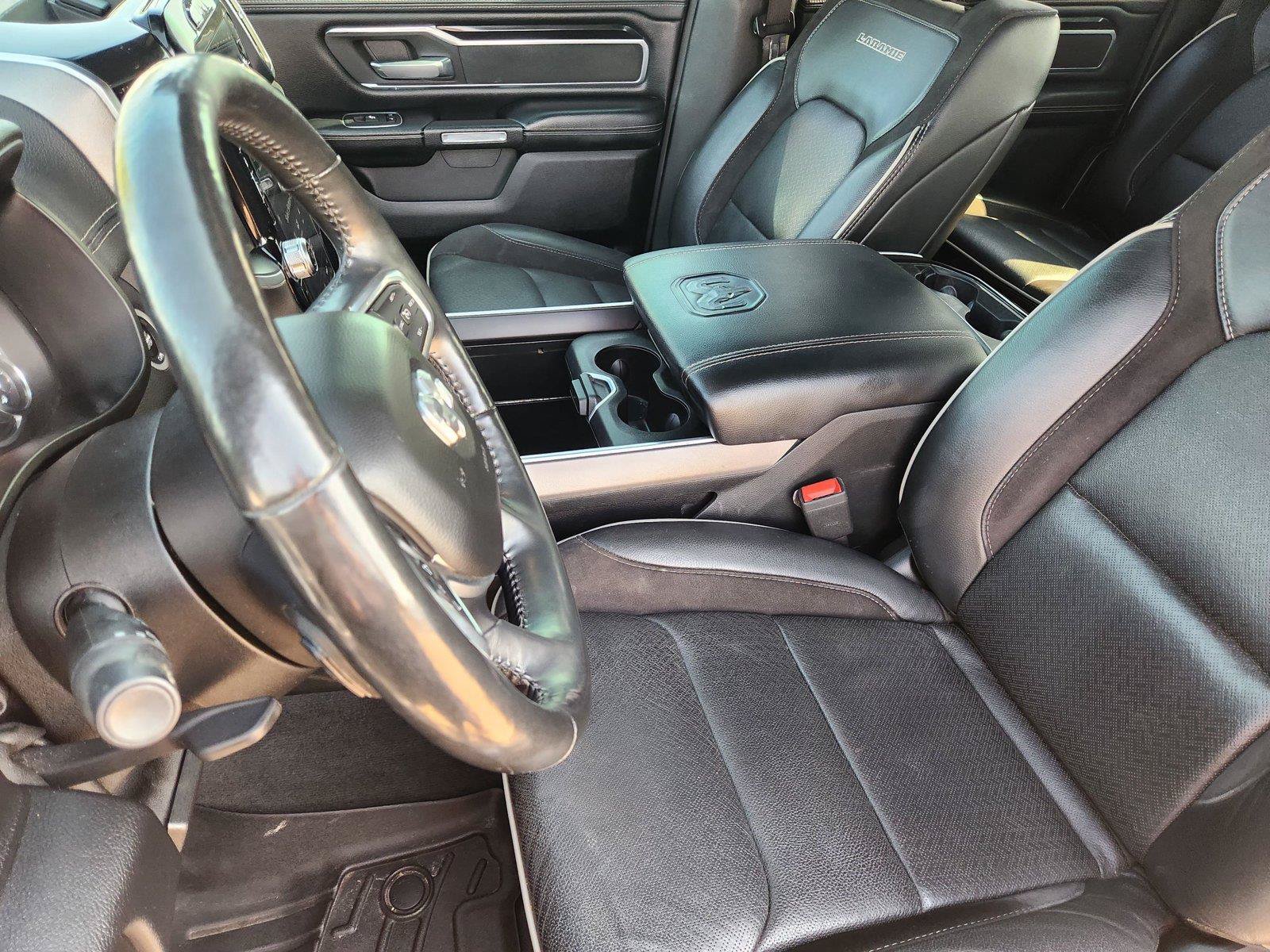 Used 2020 RAM 1500 Laramie w/ Sport Appearance Package AWD/4WD image 10