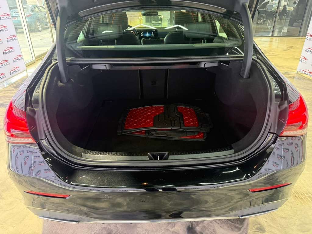 Used 2021 Mercedes-Benz A 220 w/ AMG Line image 44