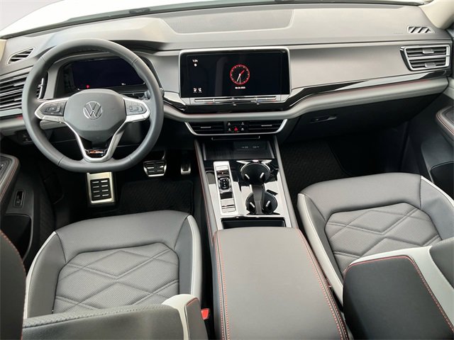 New 2025 Volkswagen Atlas Peak Edition SE image 10