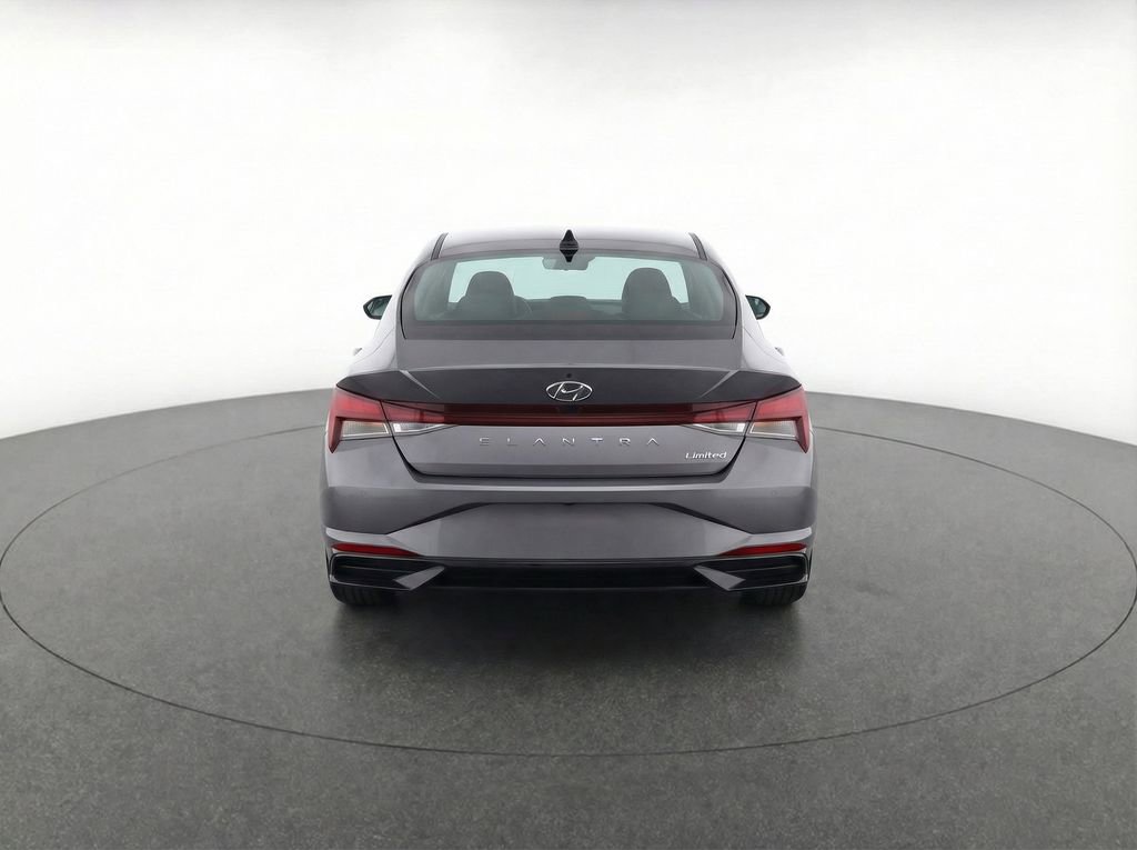 Used 2023 Hyundai Elantra Limited w/ Preferred Accessory Package image 7