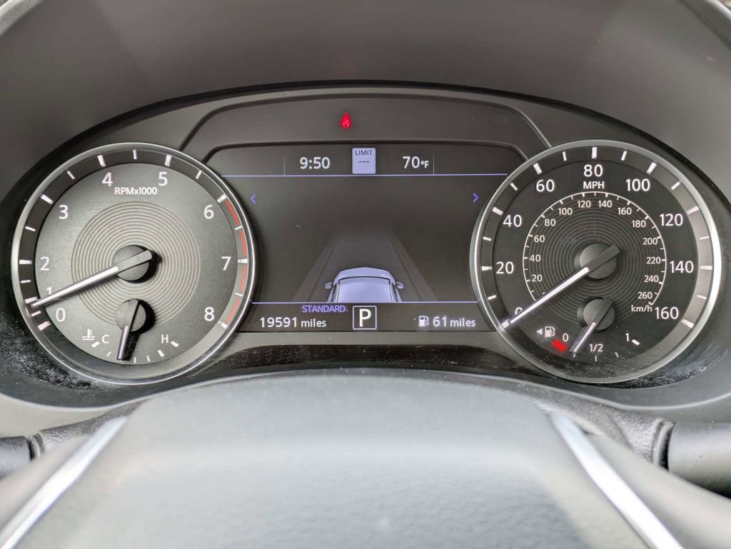 Used 2023 INFINITI QX50 Sensory image 38