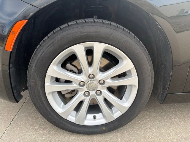 Used 2016 Chrysler 200 Limited image 8