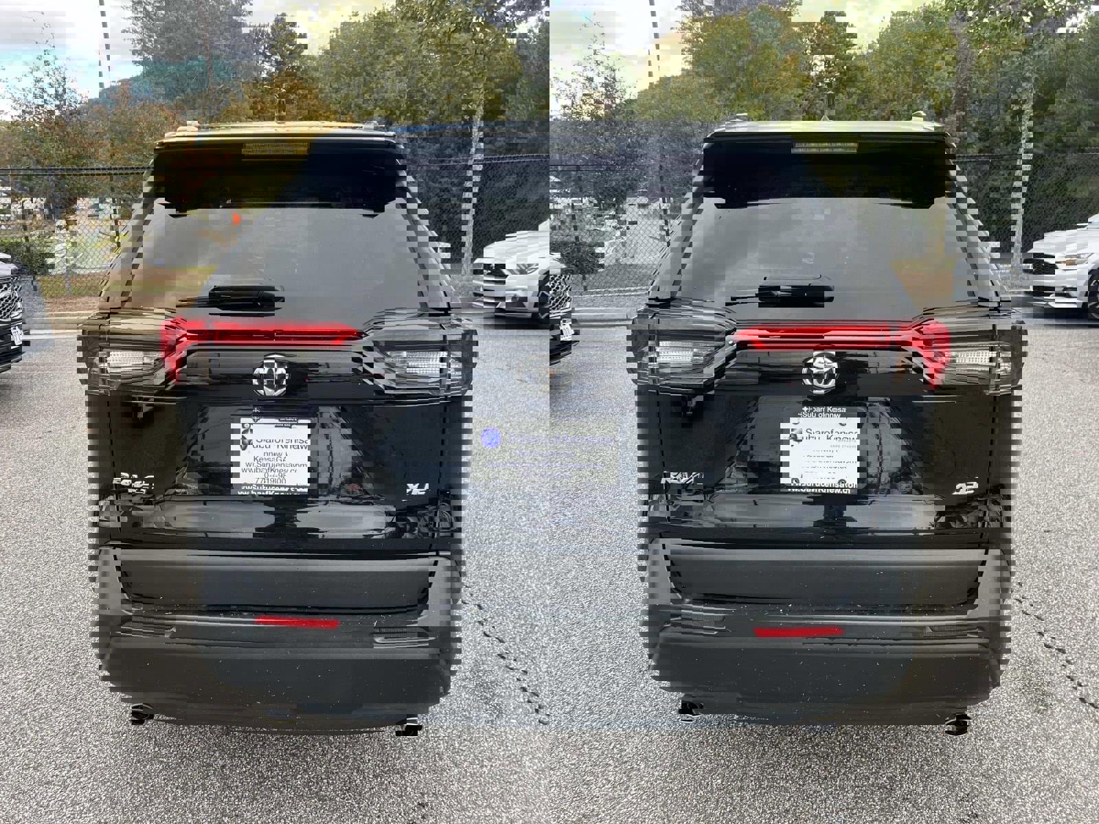 Used 2021 Toyota RAV4 XLE image 6