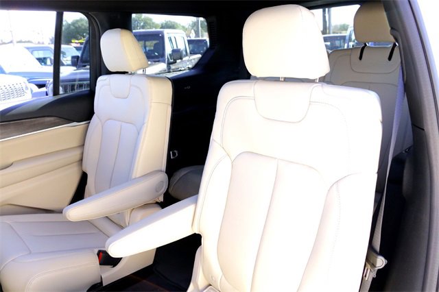 New 2026 Jeep Grand Cherokee L Limited image 19