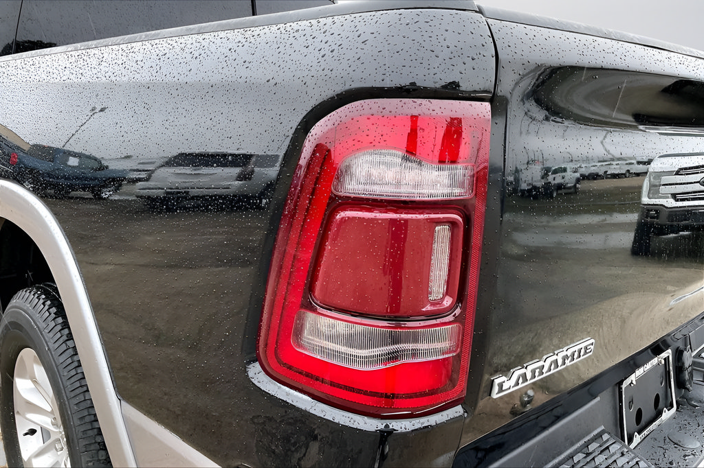 Used 2019 RAM 1500 Laramie AWD/4WD image 30