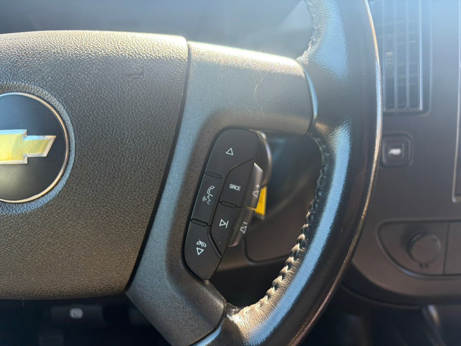 Used 2021 Chevrolet Express 3500 w/ Driver Convenience Package image 24