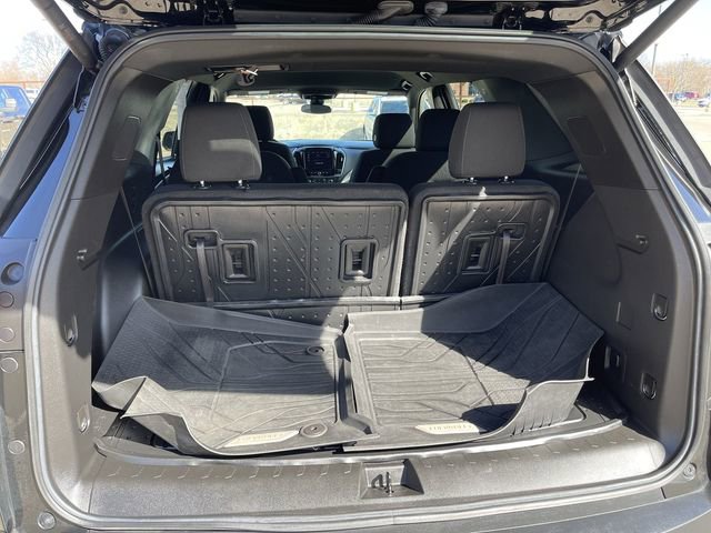 Used 2023 Chevrolet Traverse LT image 23