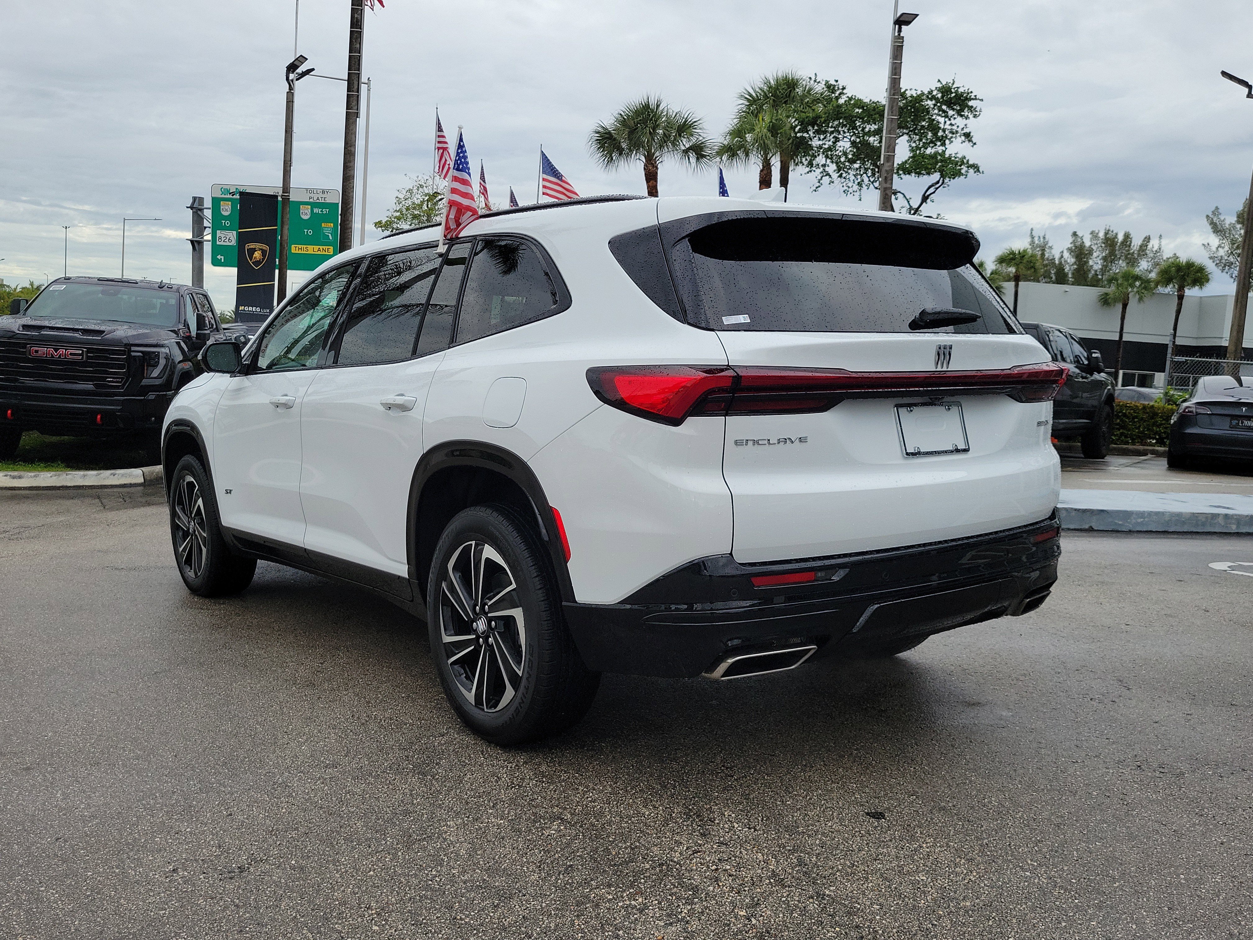Used 2026 Buick Enclave Sport Touring FWD image 7