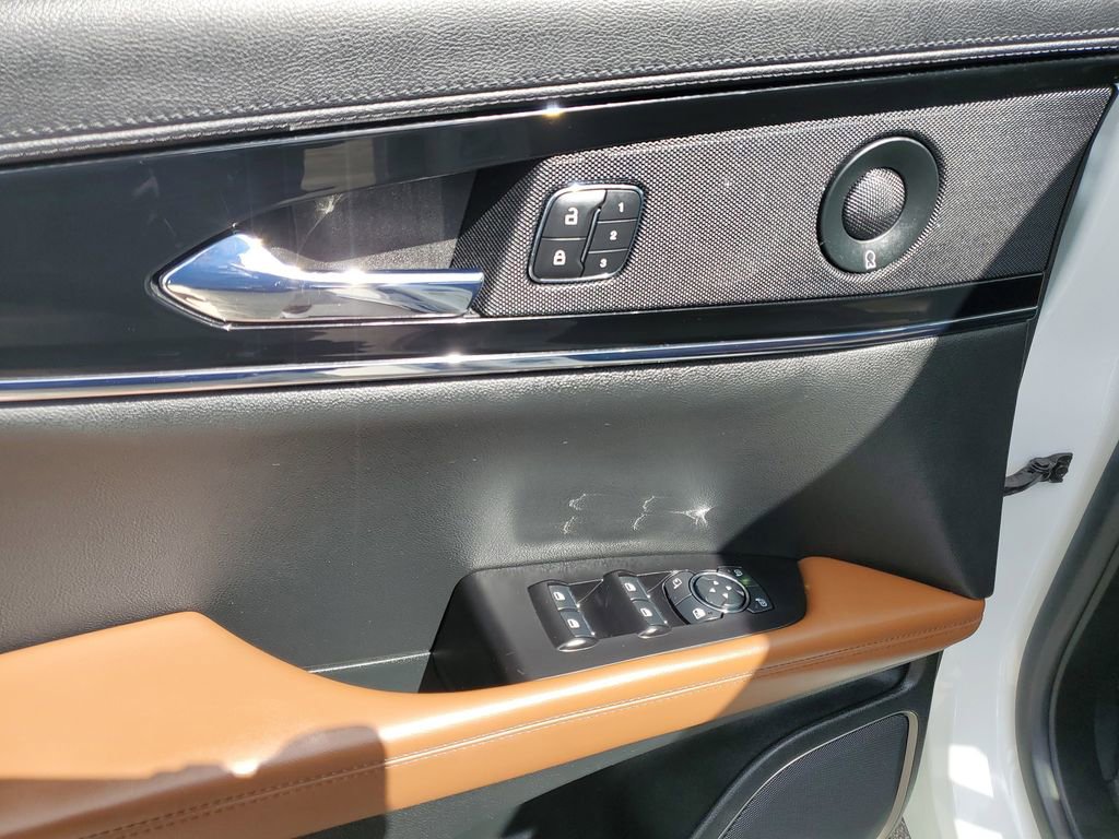 Used 2023 Lincoln Nautilus Reserve image 18