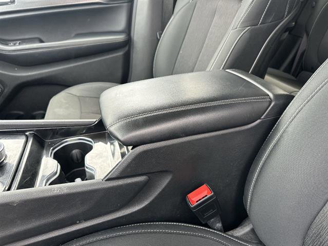 Used 2023 Jeep Grand Cherokee Laredo w/ Luxury Tech Group I image 21