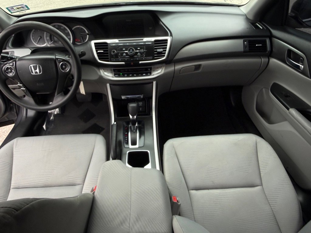 Used 2015 Honda Accord LX image 11
