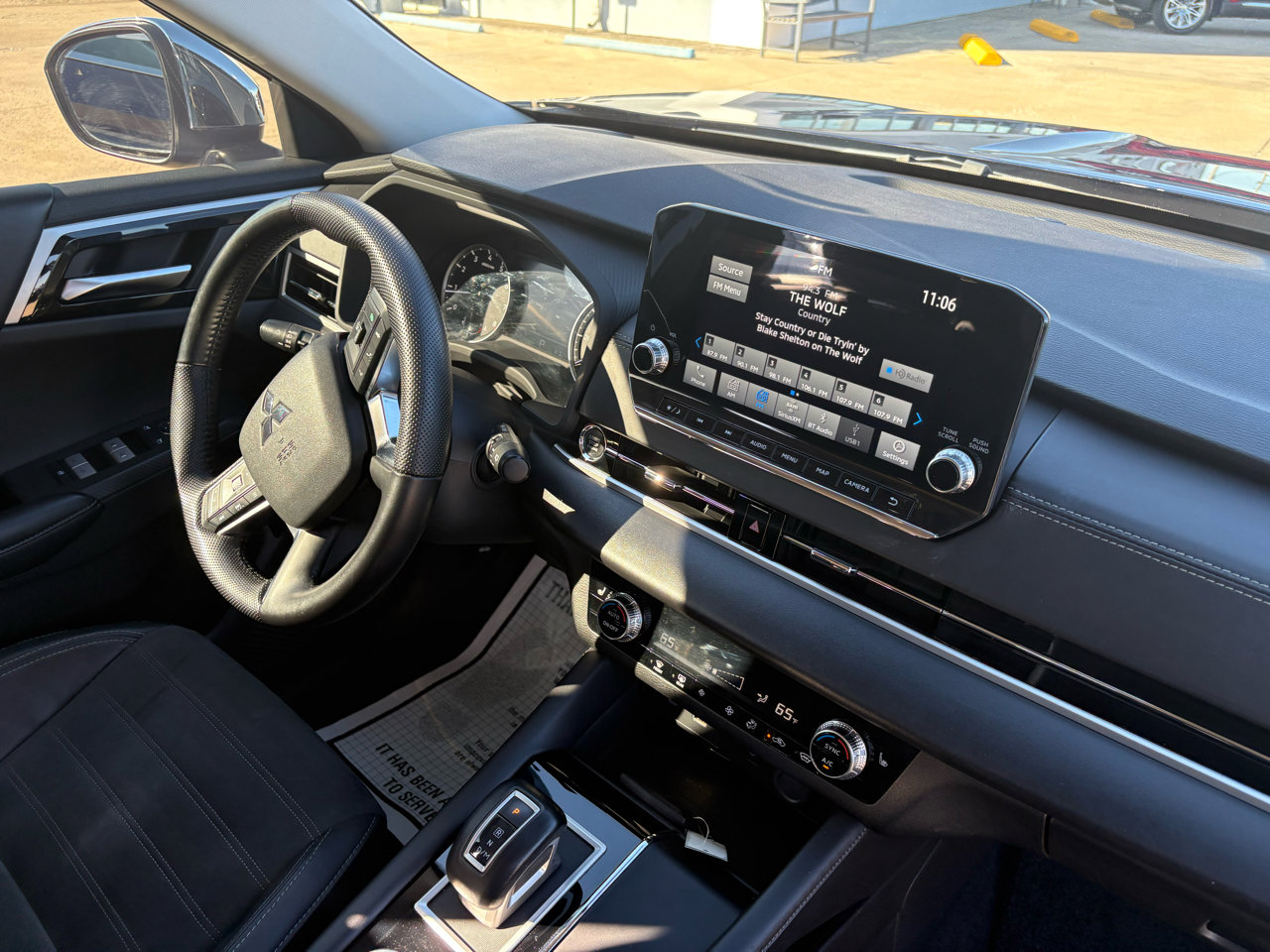 Used 2022 Mitsubishi Outlander SE image 41