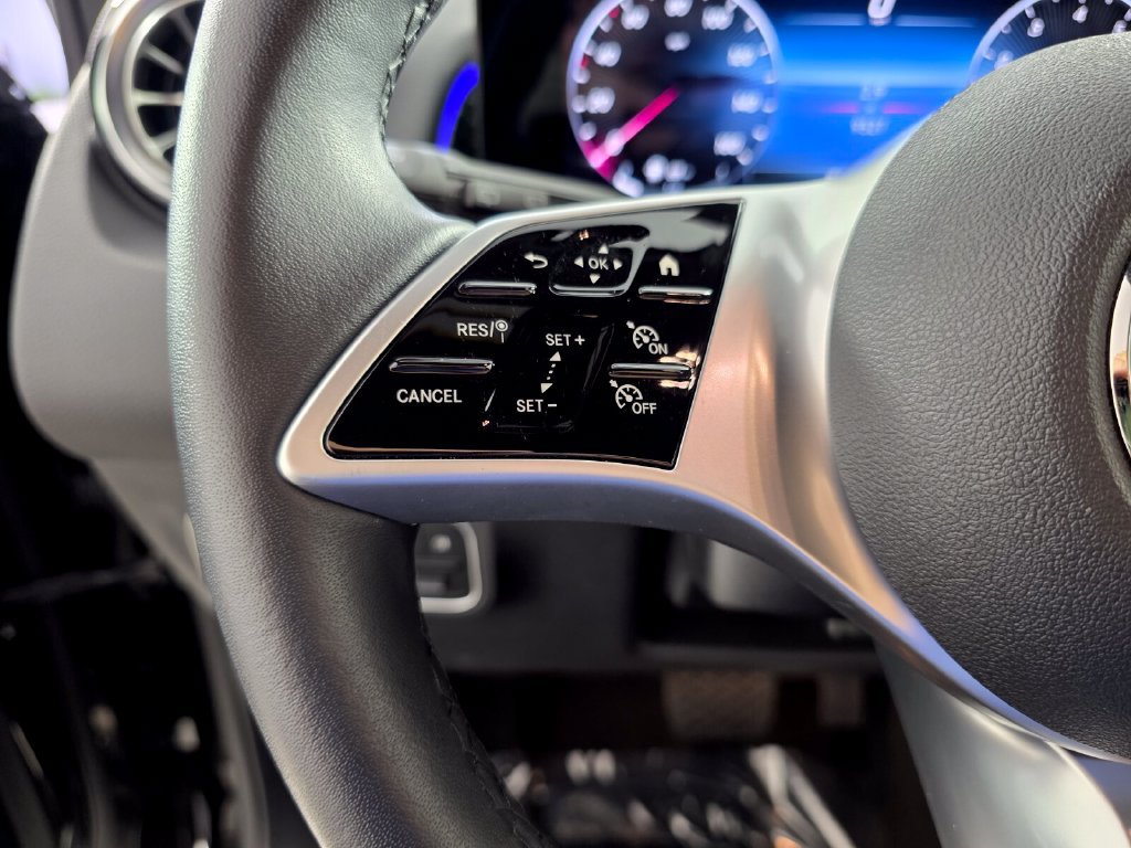 Certified 2025 Mercedes-Benz GLB 250 image 18