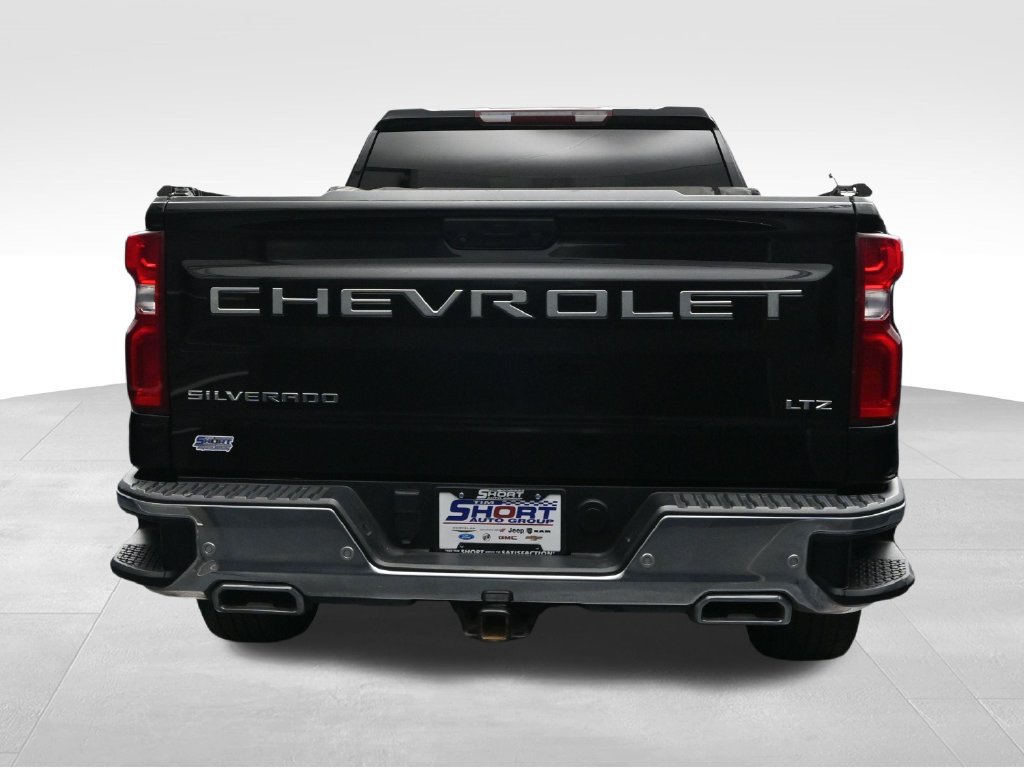 Used 2023 Chevrolet Silverado 1500 LTZ AWD/4WD image 4
