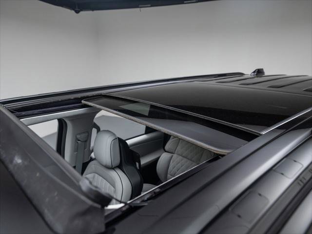 New 2025 Lincoln Navigator L Black Label w/ Black Label Special Edition AWD/4WD image 12