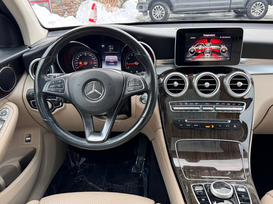 Used 2019 Mercedes-Benz GLC 300 4MATIC image 9