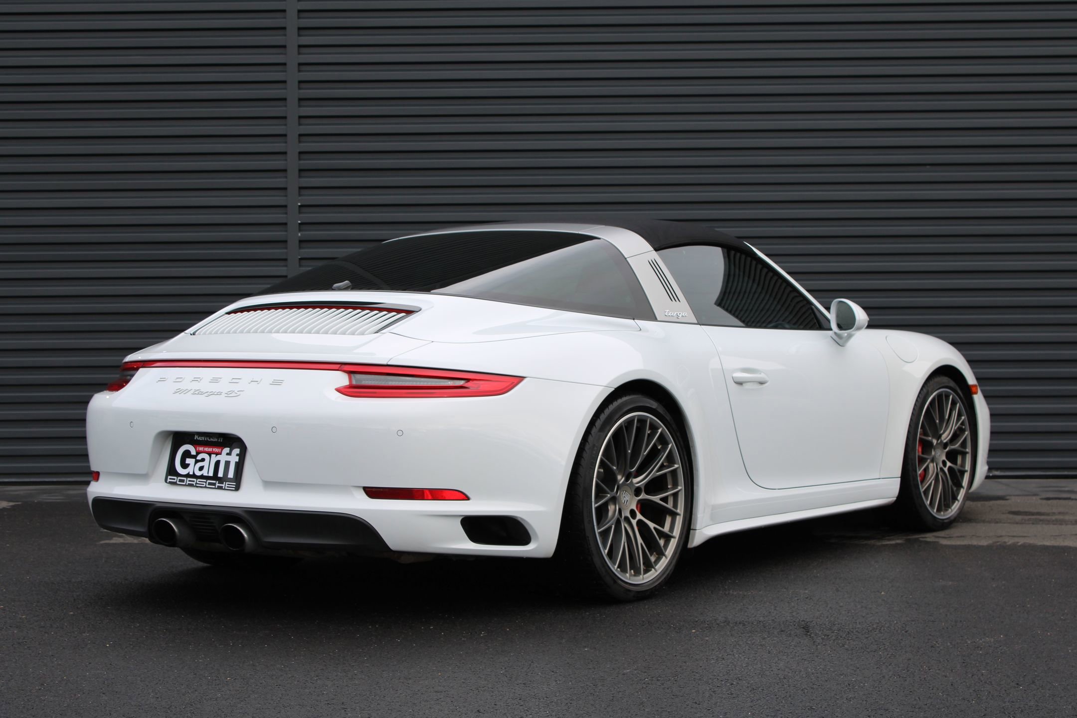 Used 2017 Porsche 911 Targa 4S image 9