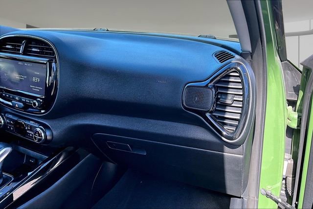 Used 2021 Kia Soul EX FWD image 23