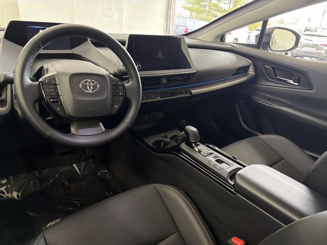 Used 2025 Toyota Prius XLE image 17