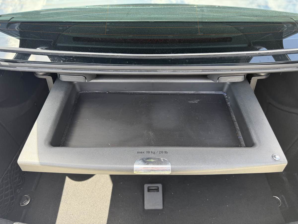 Used 2015 Mercedes-Benz E 350 4MATIC Sedan image 46