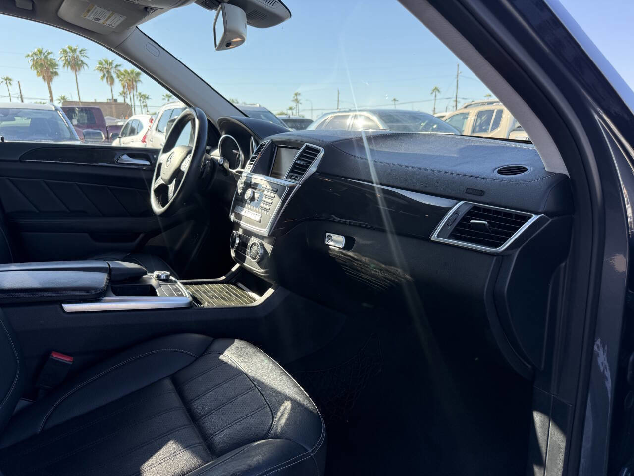 Used 2015 Mercedes-Benz GL 450 4MATIC image 34