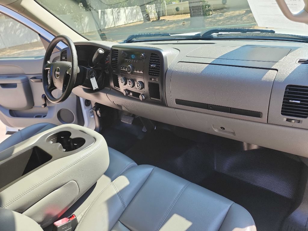 Used 2013 GMC Sierra 1500 W/T RWD image 25