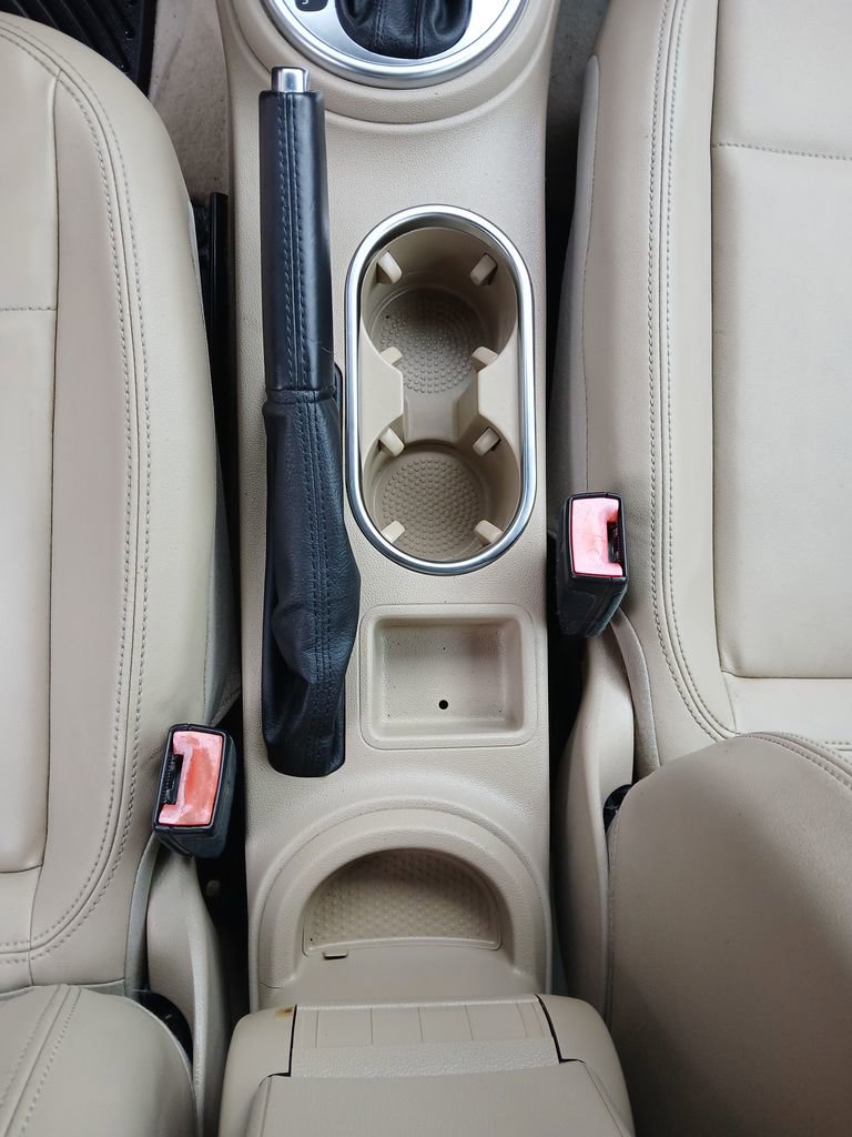 Used 2014 Volkswagen Beetle R-Line image 23