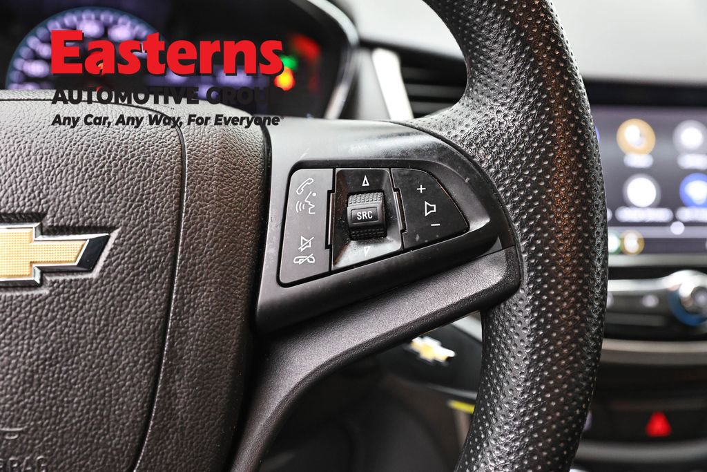 Used 2019 Chevrolet Trax LT FWD image 16