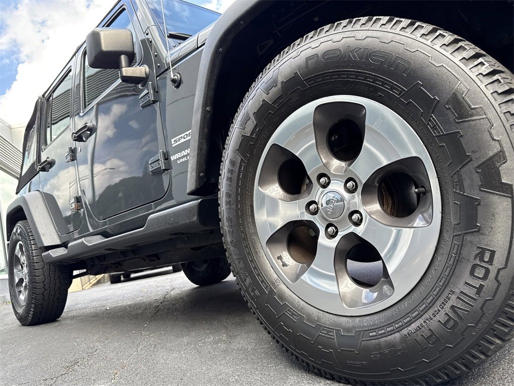 Used 2017 Jeep Wrangler Unlimited Sport w/ Connectivity Group image 8