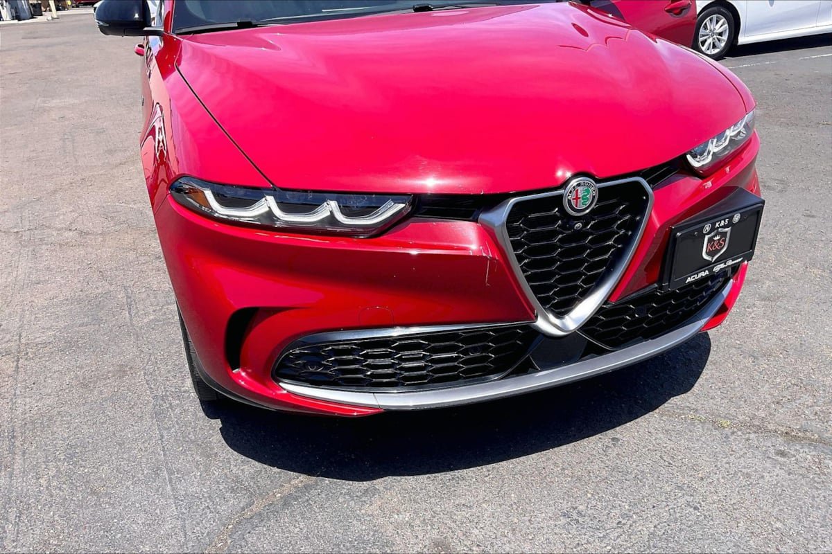 Used 2024 Alfa Romeo Tonale Ti AWD/4WD image 5