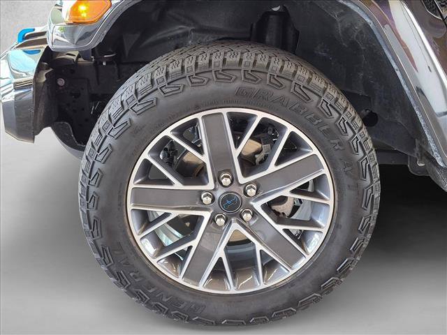 Used 2024 Jeep Wrangler High Altitude AWD/4WD image 23