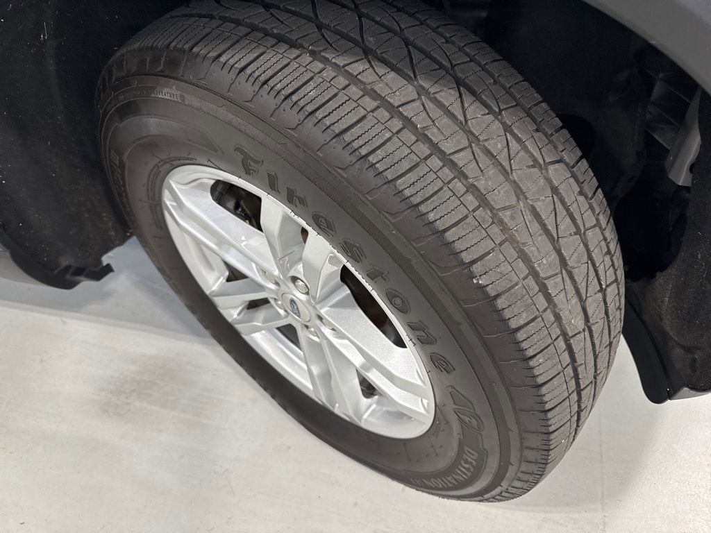 Used 2020 Ford Explorer XLT w/ Comfort Package image 45