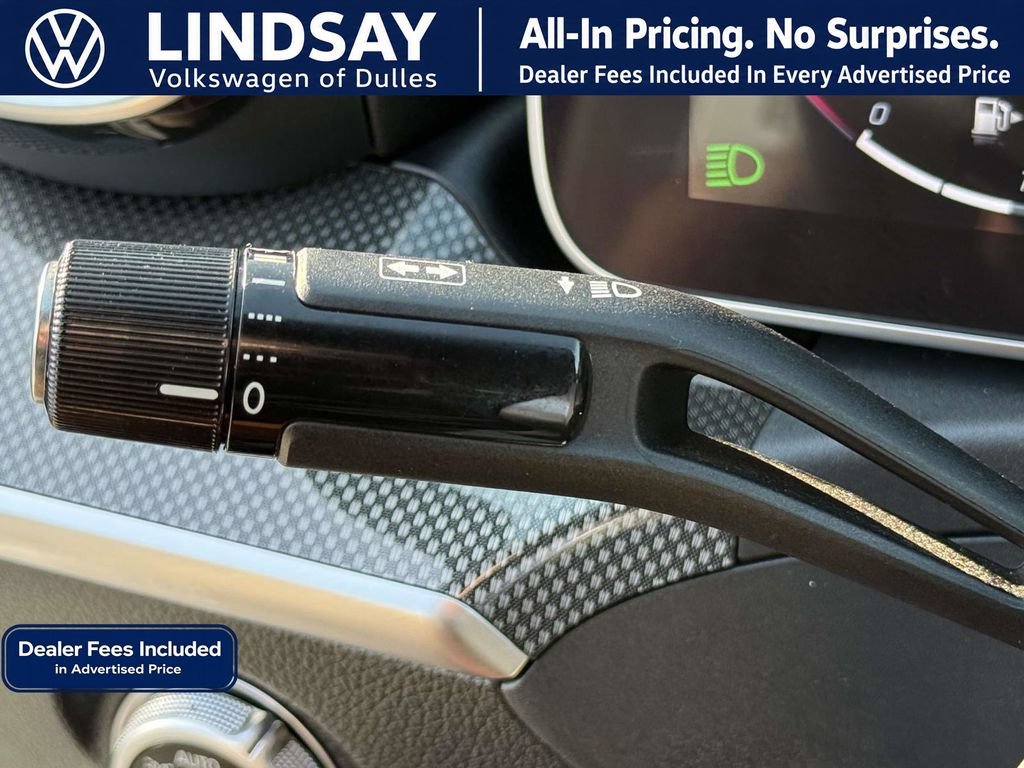 Used 2023 Mercedes-Benz C 300 4MATIC Sedan image 23