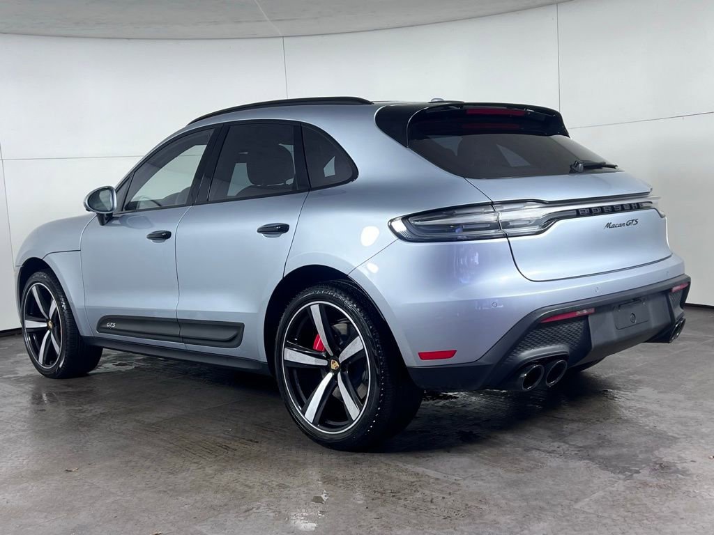 Certified 2024 Porsche Macan GTS image 3
