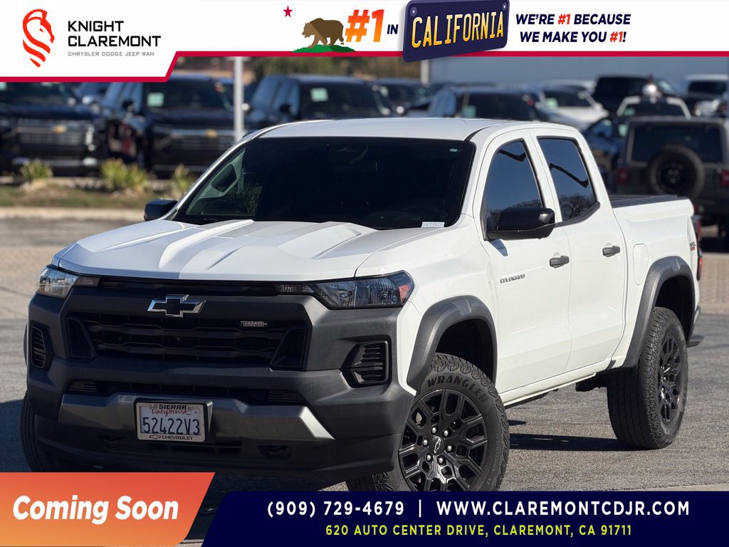 Used 2023 Chevrolet Colorado Trail Boss w/ Technology Package AWD/4WD image 1