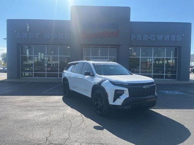Used 2024 Chevrolet Traverse RS