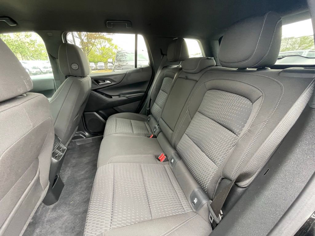 Used 2025 Chevrolet Equinox LT image 26
