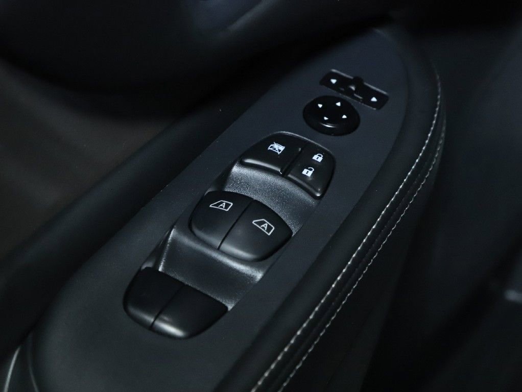 Certified 2023 Nissan Murano SV w/ SV Midnight Edition Package AWD/4WD image 16