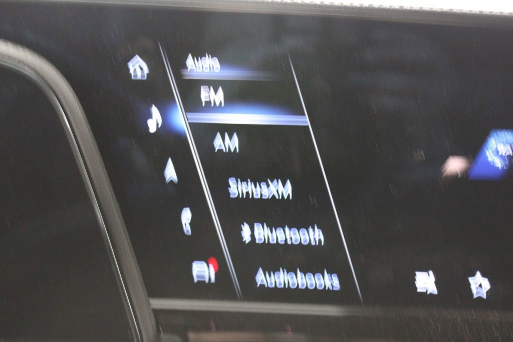 Used 2024 Cadillac Escalade Sport w/ Touring Package AWD/4WD image 34