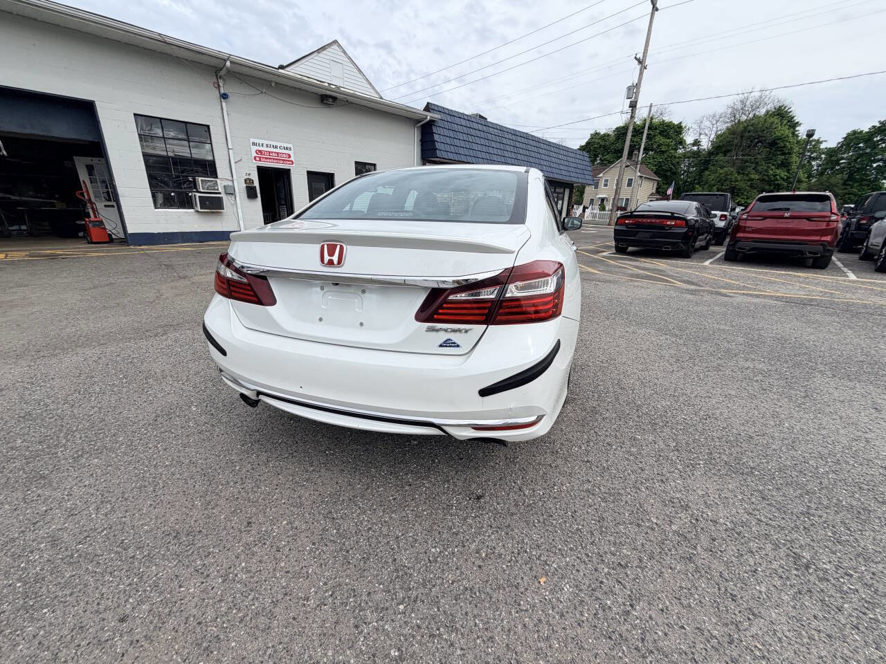 Used 2017 Honda Accord Sport image 15