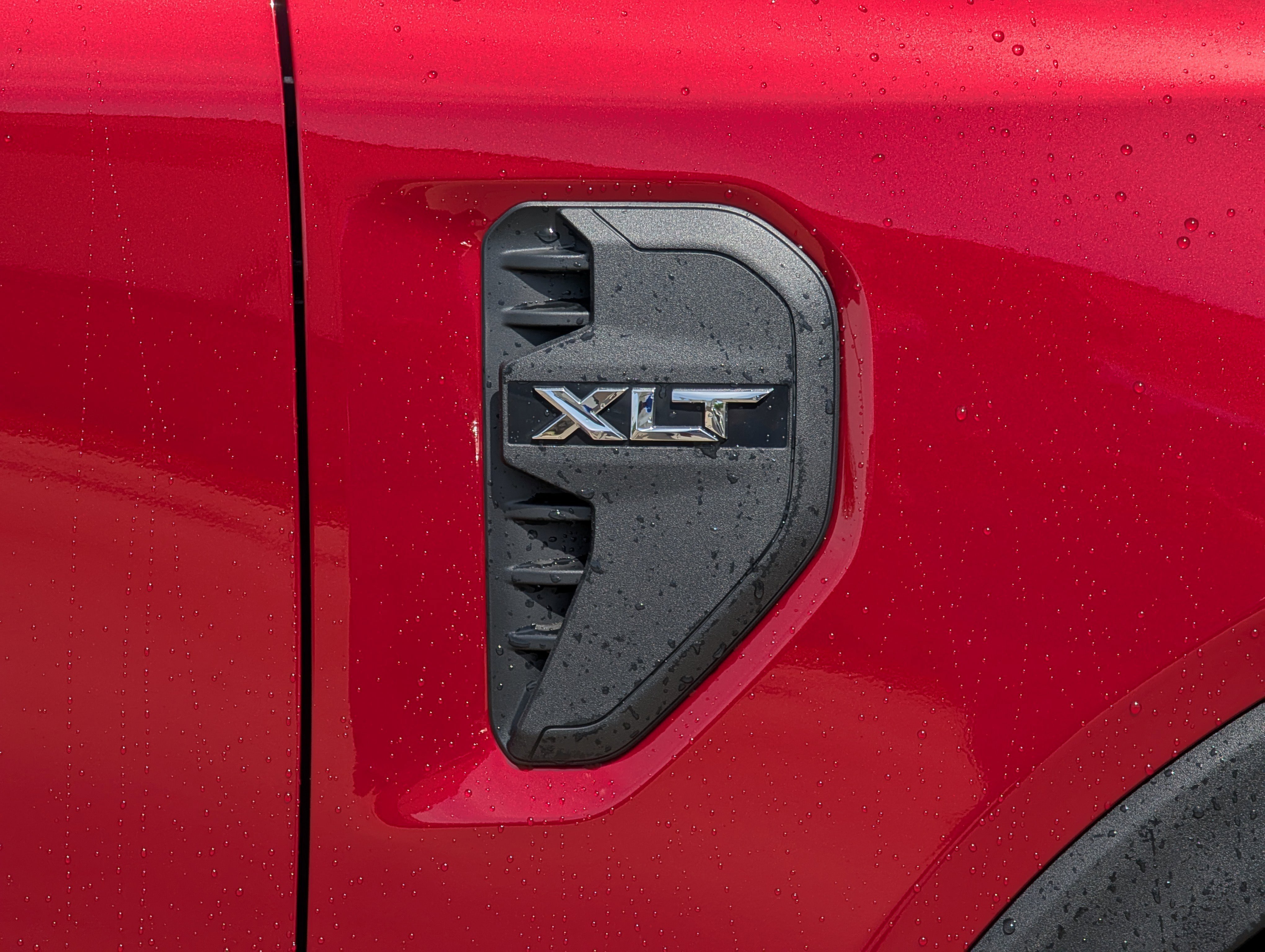 New 2026 Ford Ranger XLT w/ Equipment Group 301A High image 9